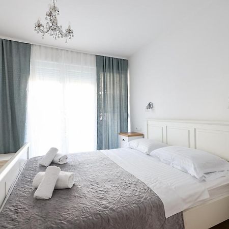 Two Bedroom Apartment With A Balcony Relja Zara Esterno foto