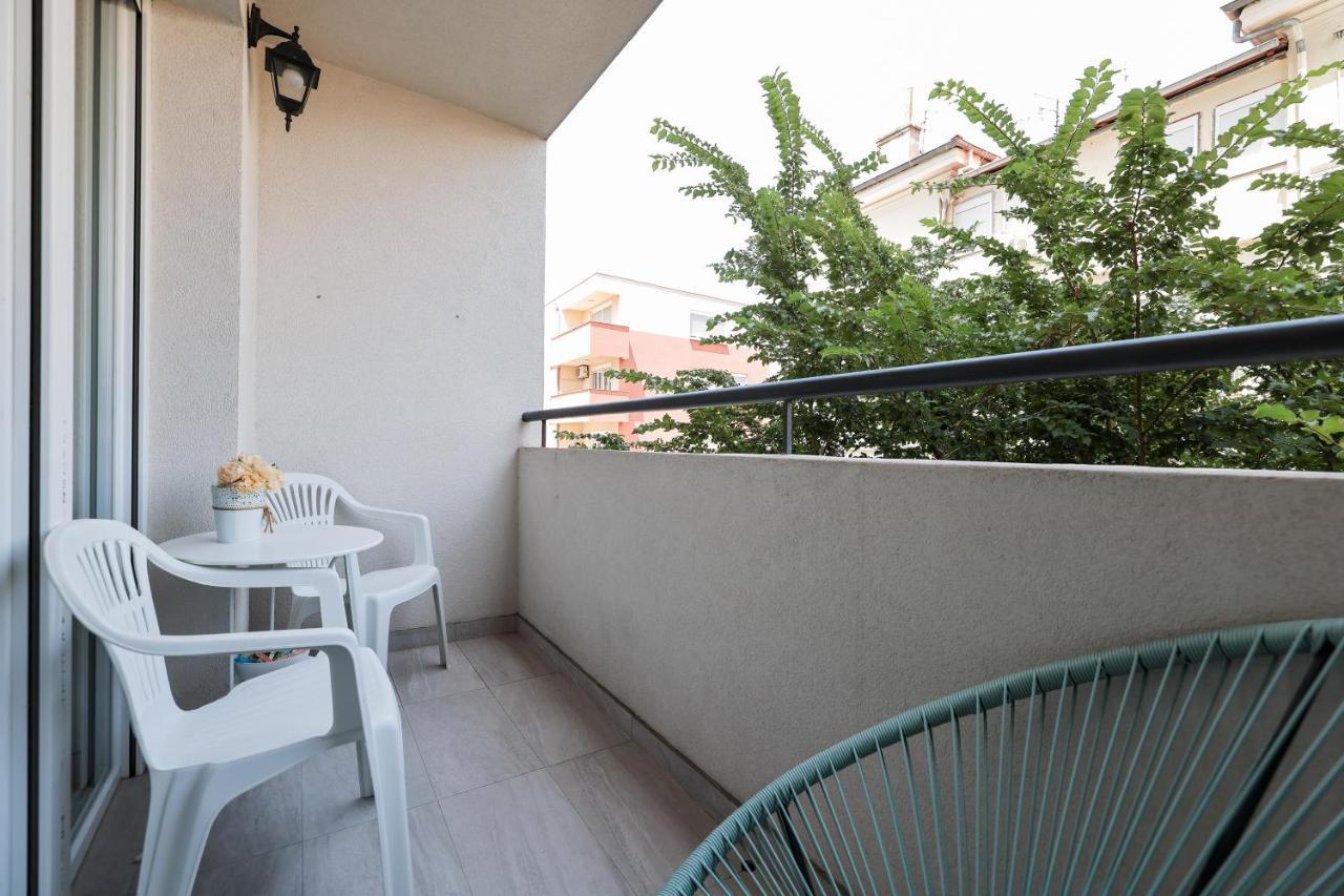 Two Bedroom Apartment With A Balcony Relja Zara Esterno foto